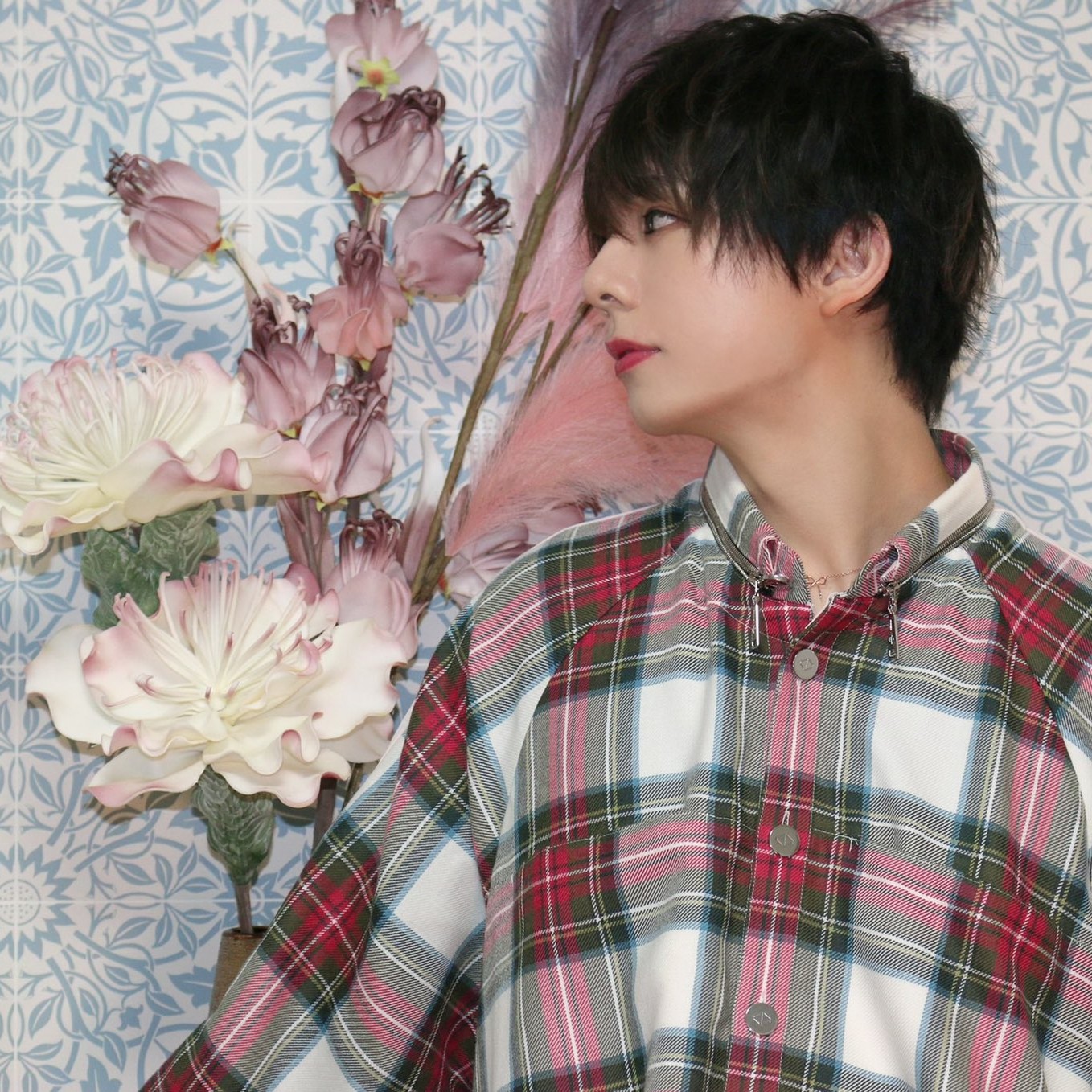 カジュアルな私服ショット